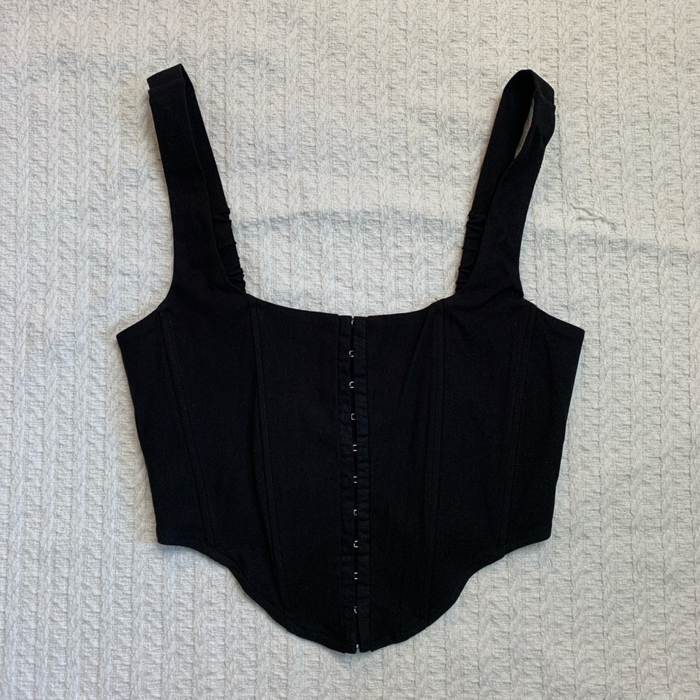 NWT Smooth Black Hooked Corset